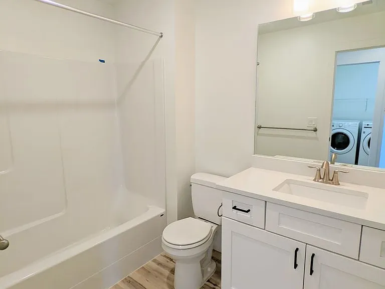 566 Lewski Lane - Residential — Photo 10