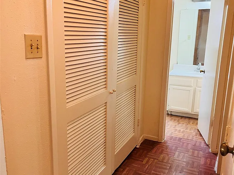 16633 Gold Ridge Ln — Photo 15