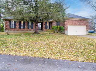 7400 Stone Bluff Ct, Louisville, KY 40291