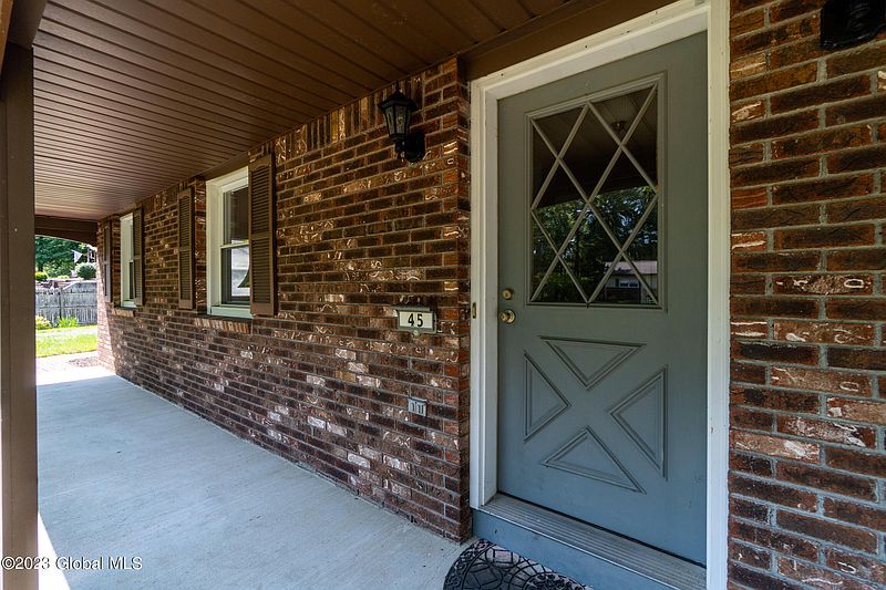 3rd image of 45 Brookline Drive