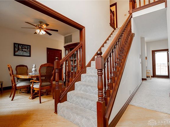 5th image of 2442 Greystone Ln