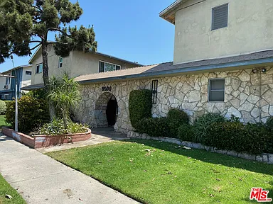 8500 Sunland Blvd Sun Valley, CA, 91352 - Apartments For Rent | Zillow