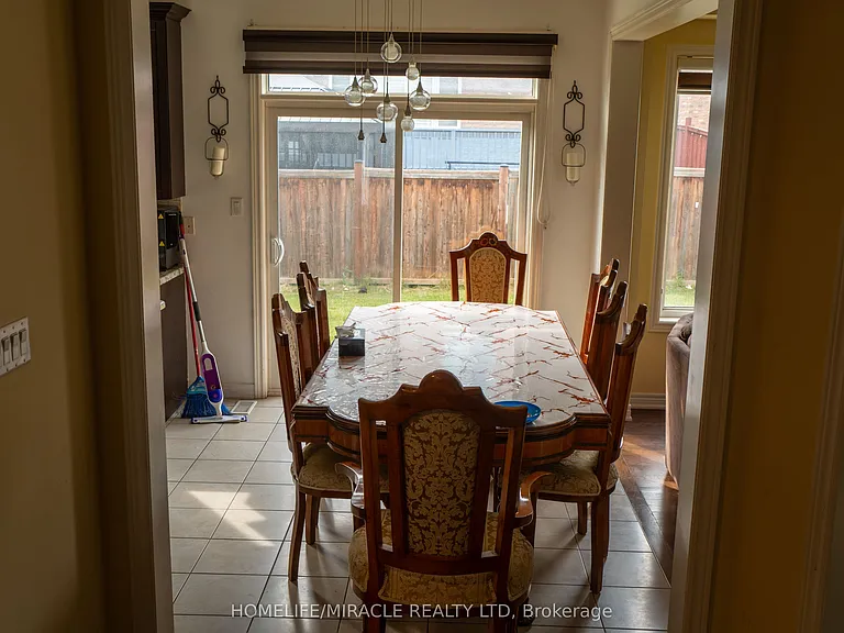 32 Kilkarrin Rd W — Photo 7