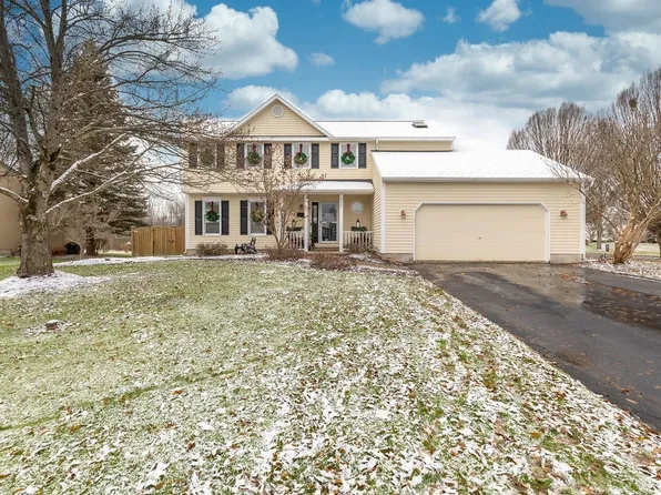 4320 Loveland Dr, Liverpool, NY 13090