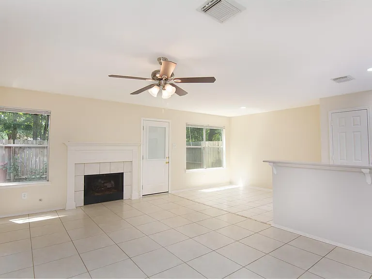 127 N Villa Oaks Dr — Photo 11