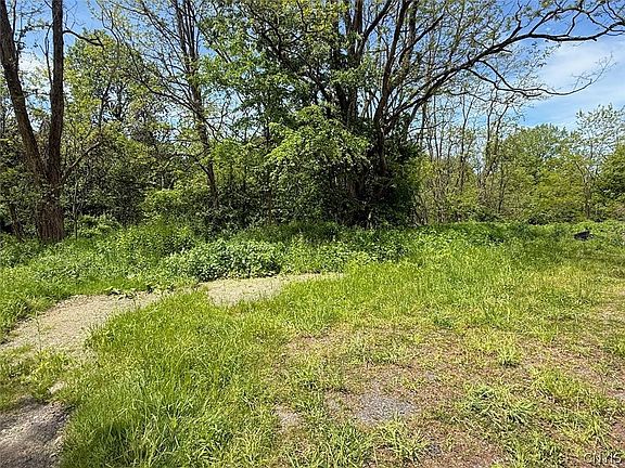 4th image of 1559 County Route 48