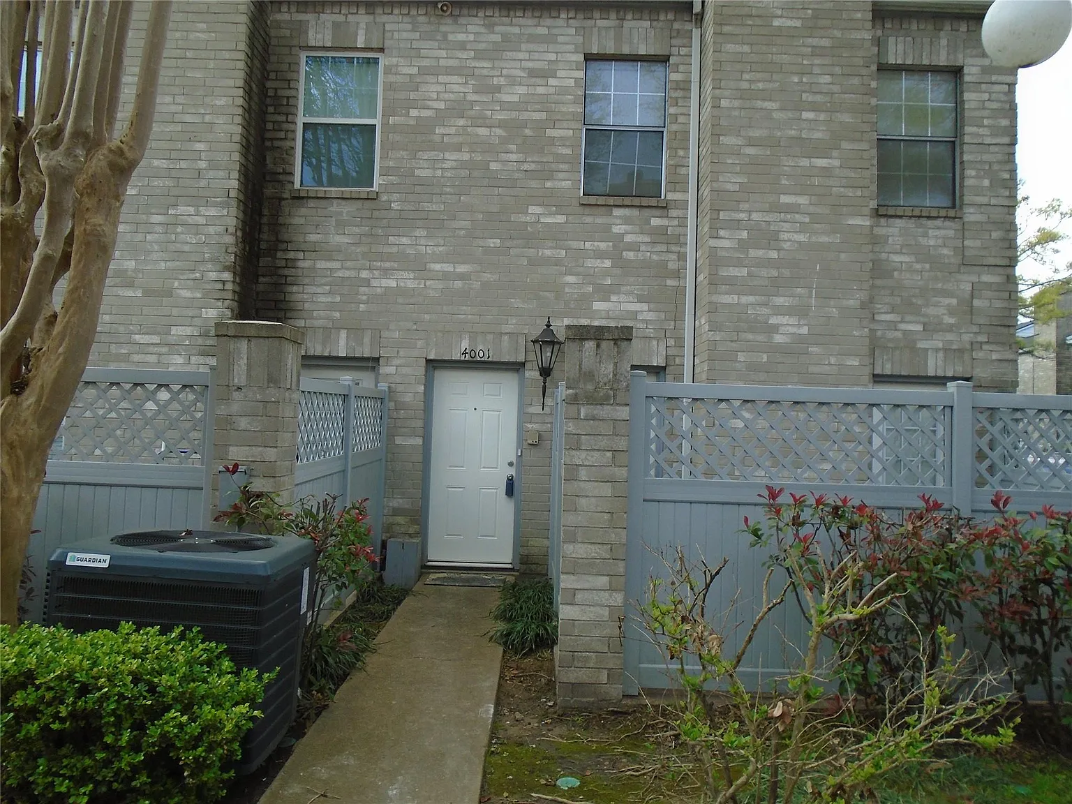 2 bed, 2.5 bath, 1640 sqft, $1,650 — Photo 3
