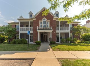 1042 W Summerfield Glen Cir, Ann Arbor, MI 48103