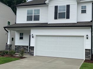 2105 Seneca Dr, Raleigh, NC 27604