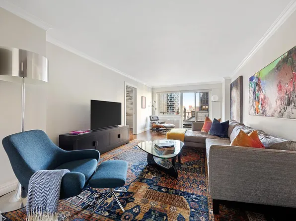 159 W 53rd St APT 16E, New York, NY 10019