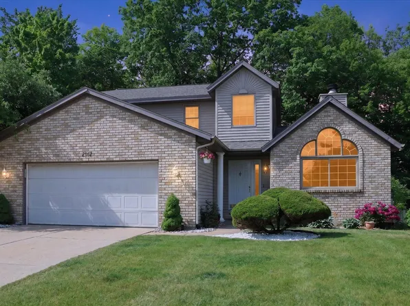 2467 Palm Dale Dr SW, Wyoming, MI 49418