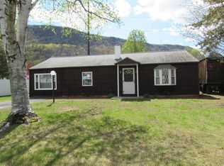 8 Vadnais St, Easthampton, MA 01027