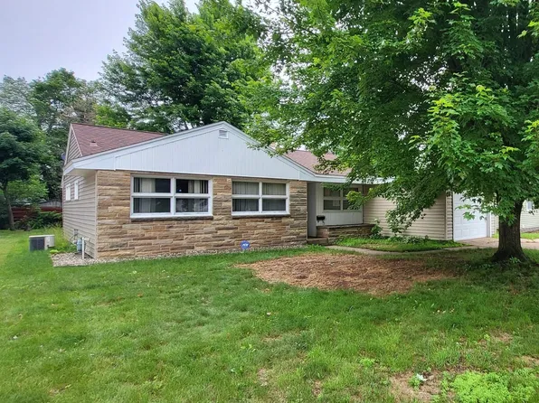 921 10th St S, Wisconsin Rapids, WI 54494