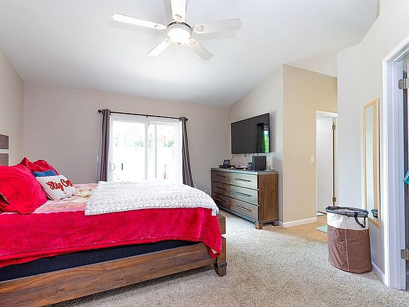 5th image of 8025 Johannisberg Way