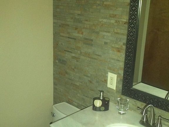 1/2 Bath
