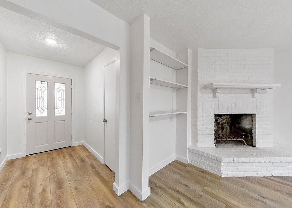 1st image of 2718 Quiver Ln