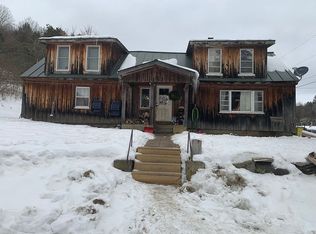139 Spring Rd, Tunbridge, VT 05077