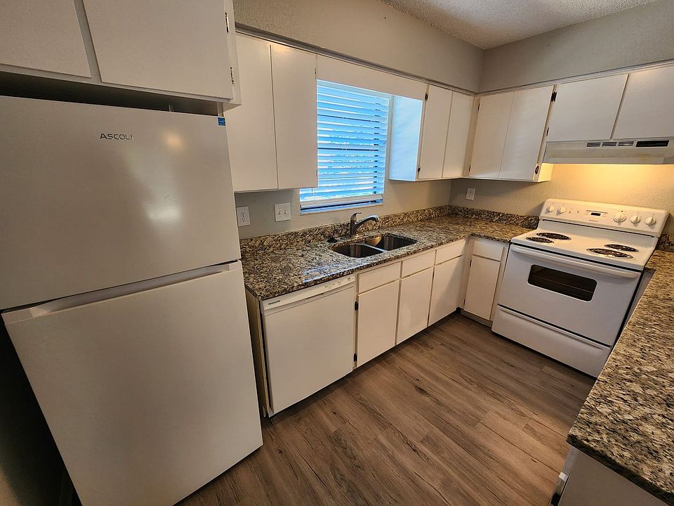 1st image of 6214 54th Ave N APT 204