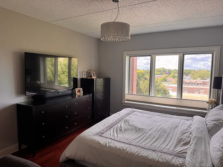 5105 Madison St #511 — Photo 11