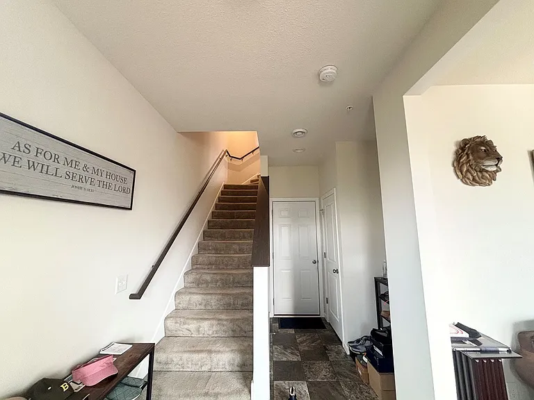 5136 Hampton St NE — Photo 15