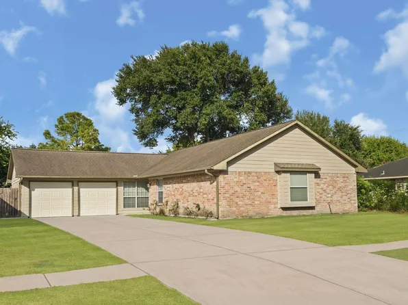 9110 Tooley Dr, Houston, TX 77031