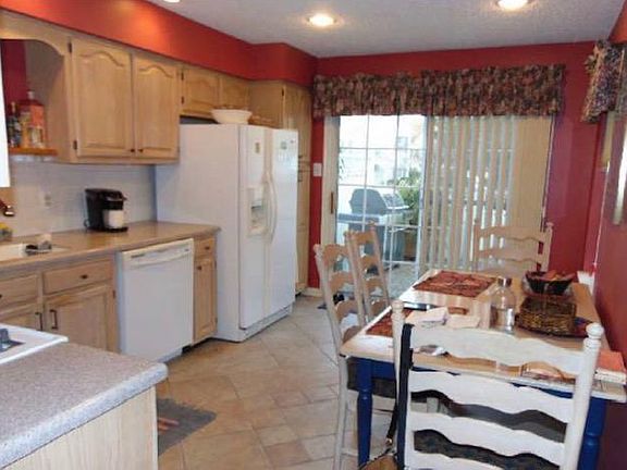 3rd image of 155 Tarpon Dr
