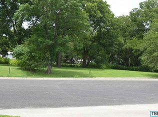 E 2nd Ave, Belton, TX 76513