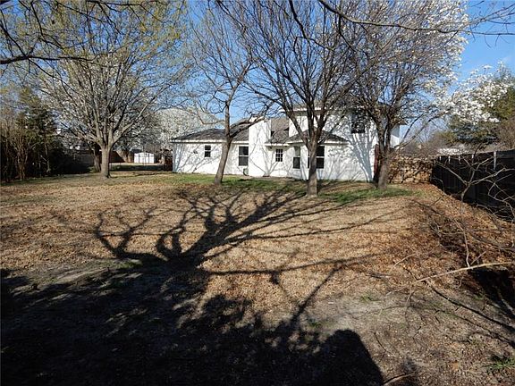 2nd image of 636 Nightshade Dr
