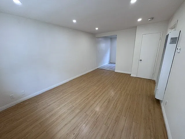 1 bed, 700 sqft, $2,100 — Photo 3