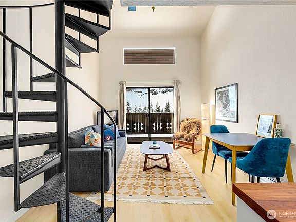4th image of 74 Erste Street #2106