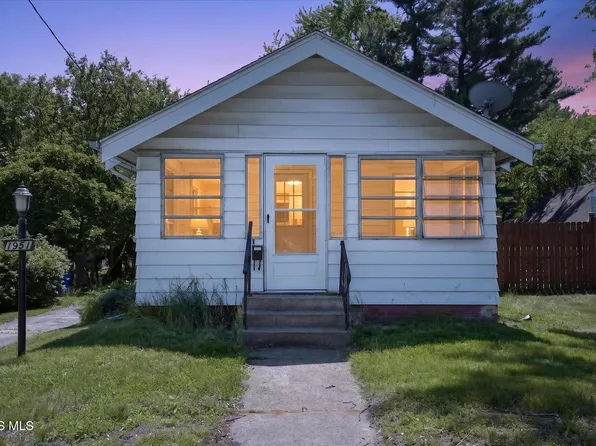 1951 Loxley Rd, Toledo, OH 43613