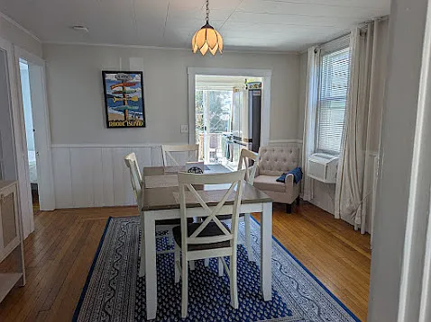 2 bed, 890 sqft, $2,000 — Photo 4