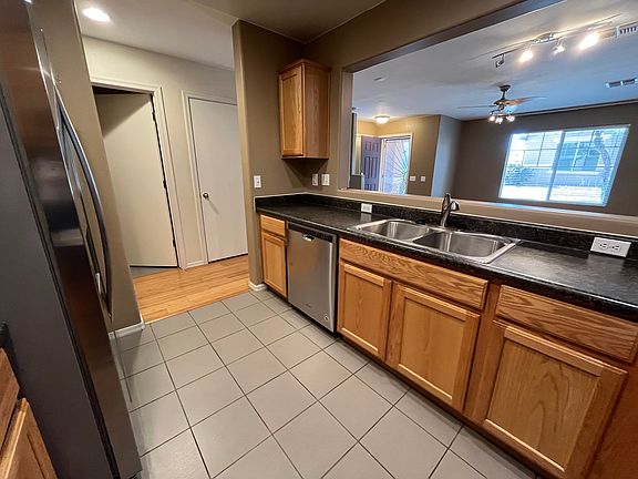 4th image of 6002 S Cedar Elm Ln