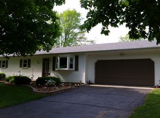 786 E Central Rd, Quincy, MI 49082