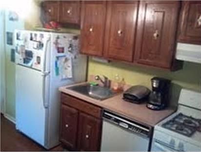 2nd image of 8027 Lake St #1S