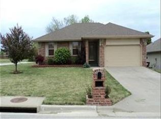 4269 W Madison St, Springfield, MO 65802