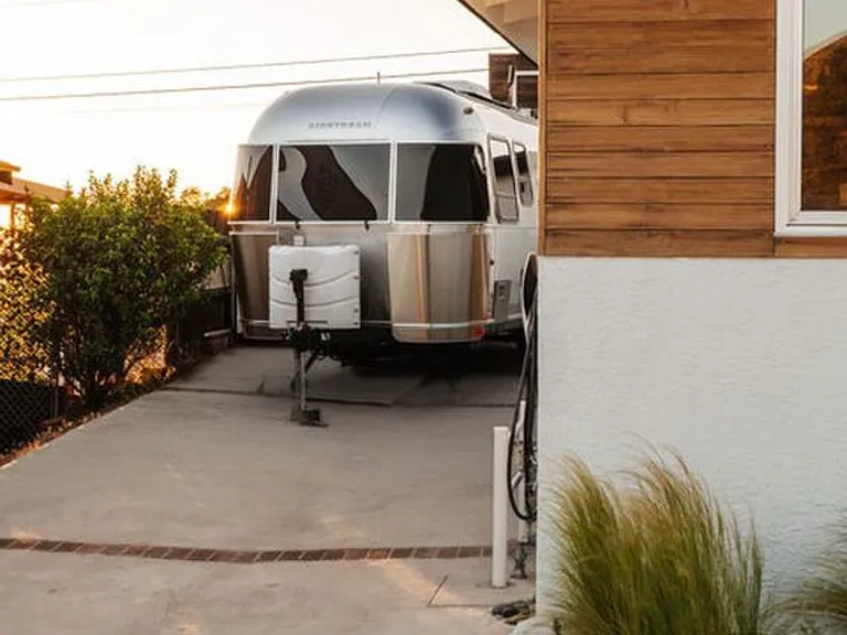 10879 Hillhaven Ave — Photo 32