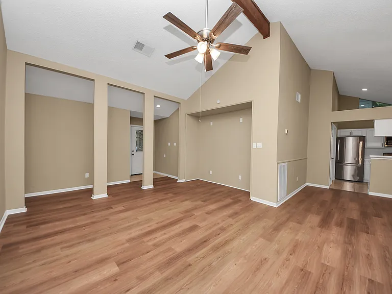 15 Brentwood Oaks Ct — Photo 7