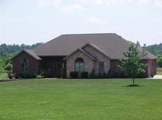 654 N Delaware Town Rd, Forsyth, MO 65714