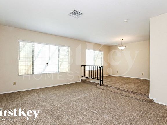3rd image of 3361 W Phelps Rd