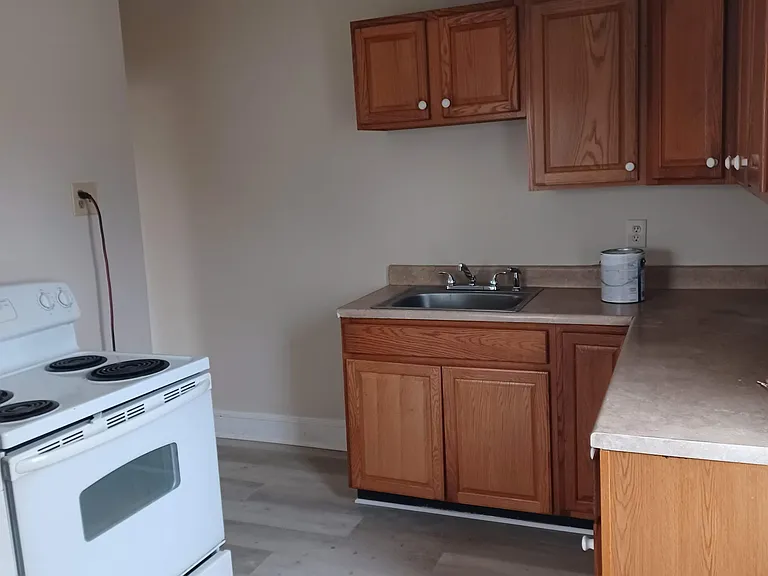 1001 S Cameron St — Photo 8