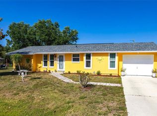 582 Ridgewood St NW, Pt Charlotte, FL 33952