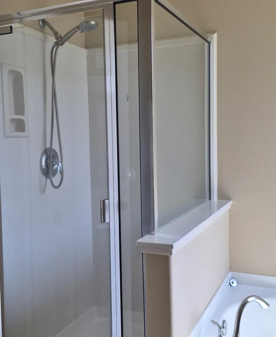 3 bed, 1389 sqft, $2,050 — Photo 3