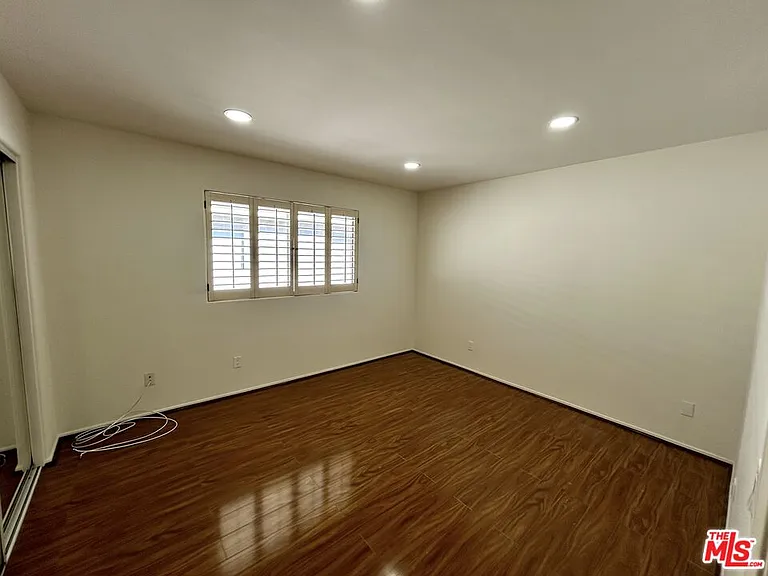 5145 Yarmouth Ave #25 — Photo 9
