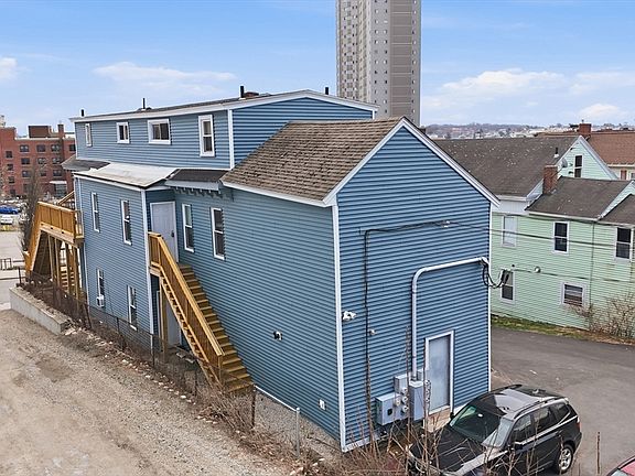 5th image of 34 Irving St