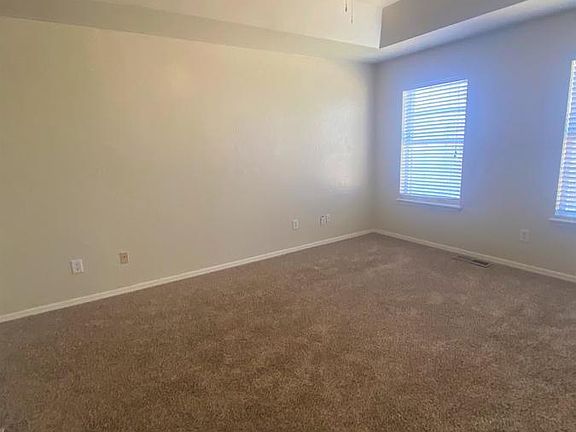 5th image of 1001 N Blackwelder Ave