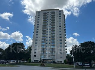 1 Crawford Pkwy APT 1504, Portsmouth, VA 23704