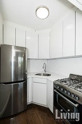 Rented by Living New York | media 13