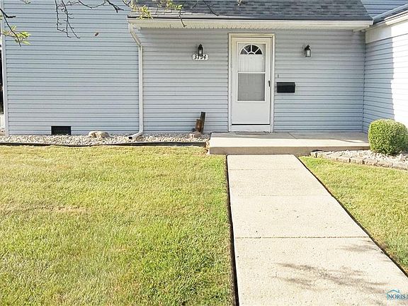 2nd image of 3794 Lakepointe Dr