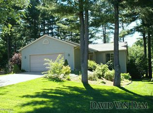 7264 Mid Timber Dr, Greenville, MI 48838
